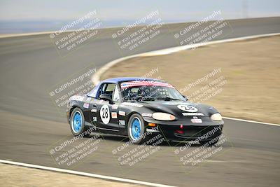 media/Jan-26-2025-CalClub SCCA (Sun) [[cfcea7df88]]/Group 4/Race/